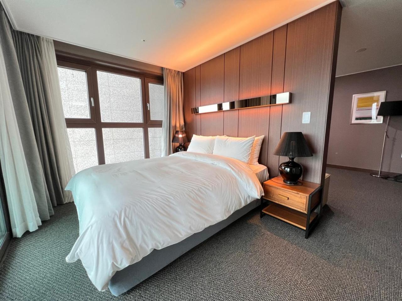 Raonstay In Perla Hotel Jinju Exterior foto